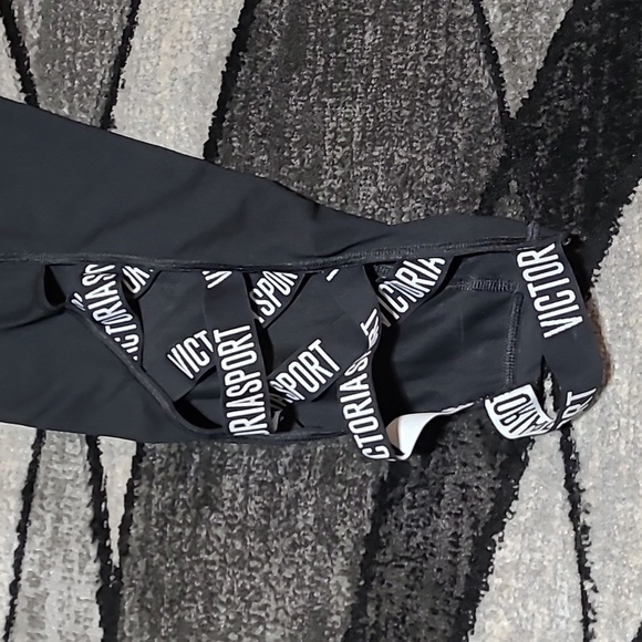 VICTORIA SPORT 2018 KNOCKOUT BY VICTORIA SECRET CROPPED CRISS-CROSS LEGG… - Picture 2 of 11